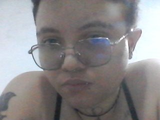 دردشة الفيديو المثيرة EdenJupiters