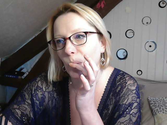 لقطات البث EleannaRose