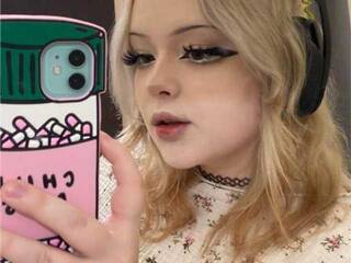 دردشة الفيديو المثيرة SleepyHeadCat