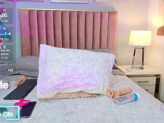 دردشة الفيديو المثيرة ElektraBlue