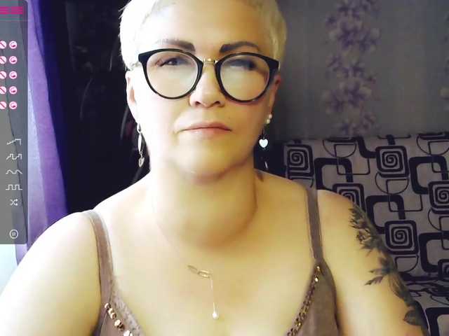 لقطات البث Elenamilfa