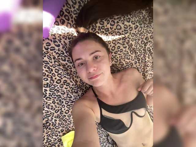 لقطات البث ElenHelga