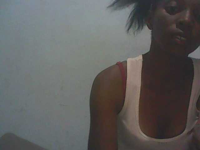 لقطات البث ElianeXhot