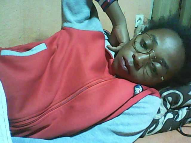 لقطات البث ElianeXhot