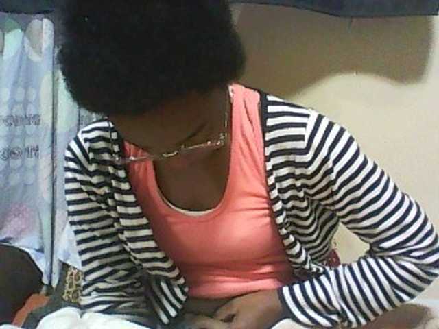 لقطات البث ElianeXhot