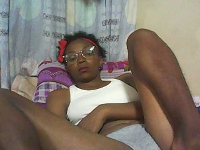 لقطات البث ElianeXhot