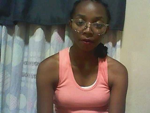 لقطات البث ElianeXhot