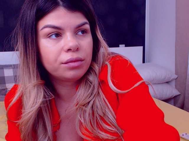 لقطات البث EliseTyler