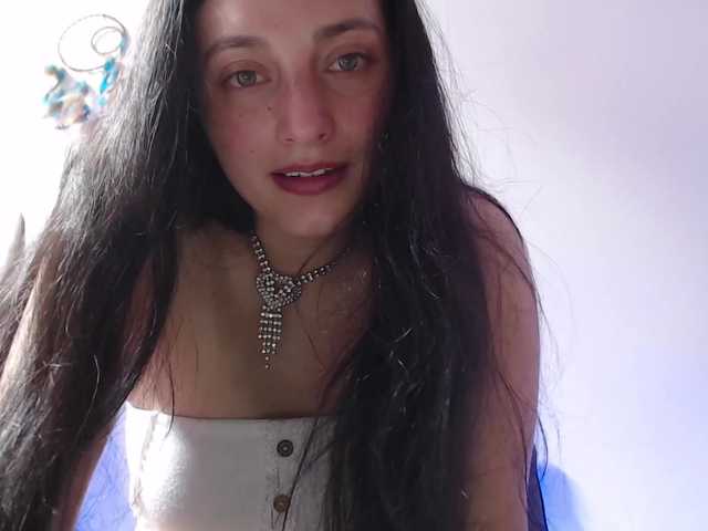 الصور elizabetheyes latina #hairy #feet #teen #daddy #bigboobs Im a cutie and naughty girl PLease make me feel good. Lovense on