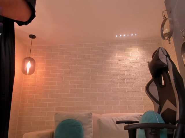 لقطات البث EllaClark