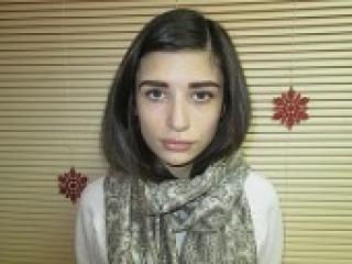 دردشة الفيديو المثيرة ellaella