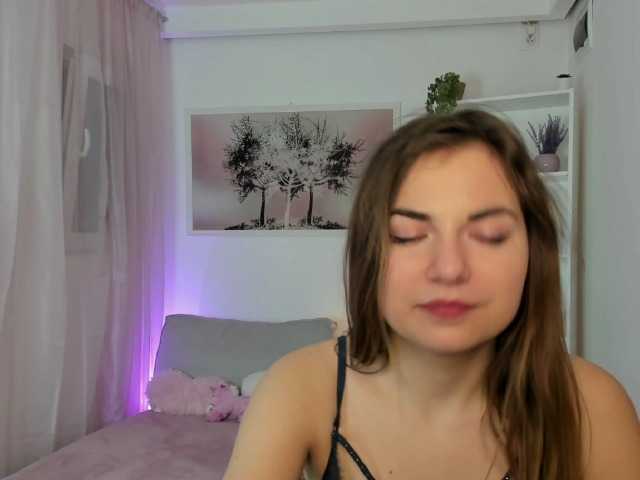 لقطات البث EllaNice