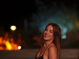 دردشة الفيديو المثيرة EllaRayy