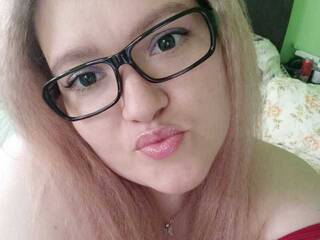 دردشة الفيديو المثيرة Ellaryy