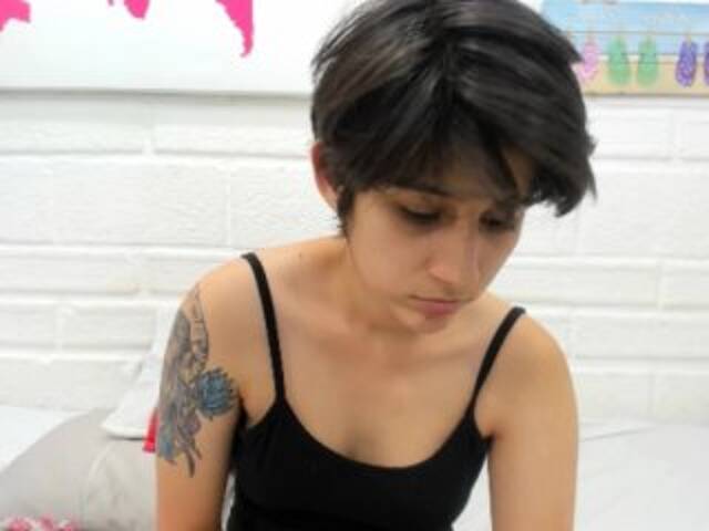 لقطات البث Elliot-ferri