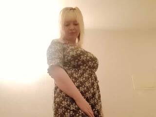 دردشة الفيديو المثيرة ElliUensdey