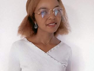 دردشة الفيديو المثيرة ELODIE12