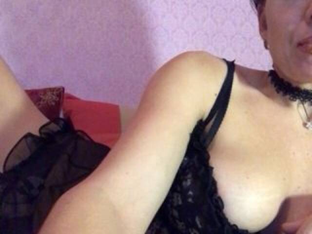 لقطات البث ElyaElya