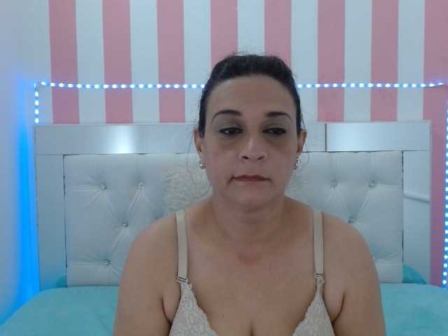 لقطات البث Emamoore