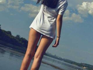 دردشة الفيديو المثيرة EmeraldNimf