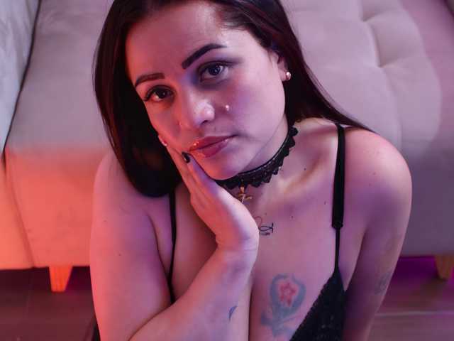 صورة الملف الشخصي EmiBoobs