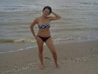 دردشة الفيديو المثيرة emilena