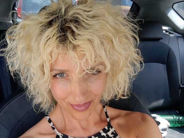 صورة الملف الشخصي EmiliaMorris