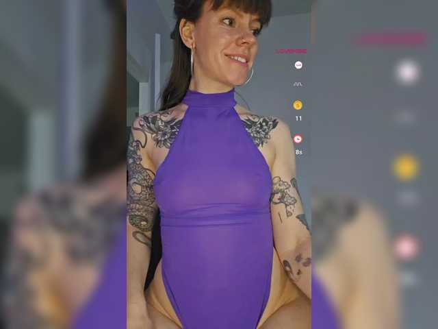 لقطات البث EmilieEdelana