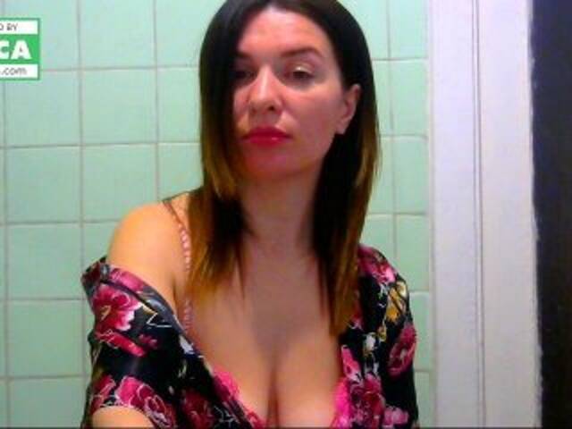 لقطات البث emillly