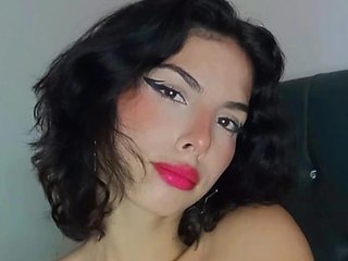 دردشة الفيديو المثيرة EmillyCopers