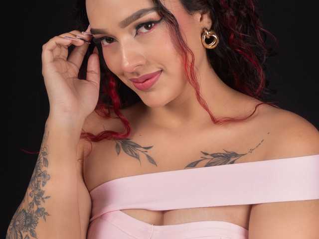 صورة الملف الشخصي Emily-Foxyy