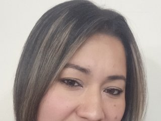 دردشة الفيديو المثيرة emily88liam