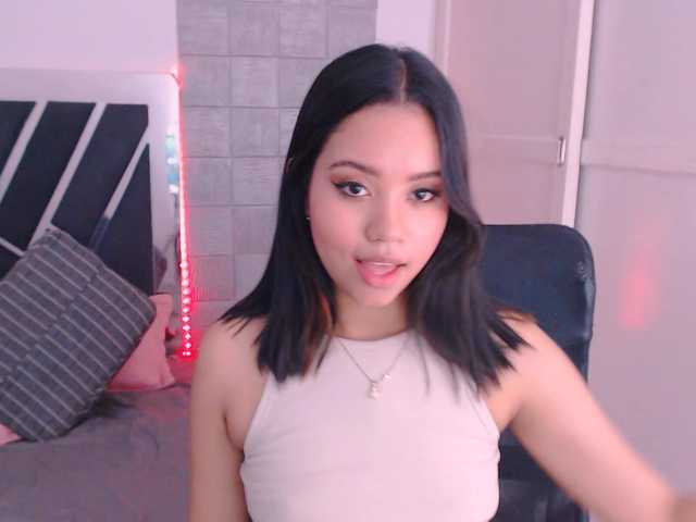 لقطات البث EmilyBloop