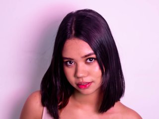 دردشة الفيديو المثيرة EmilyBloop
