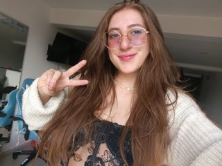 دردشة الفيديو المثيرة EmilyHvn
