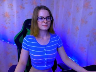 لقطات البث EmilyKissy
