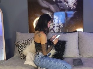 دردشة الفيديو المثيرة emilysecret