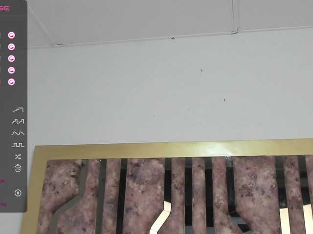 لقطات البث Emma-2627