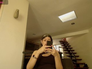 دردشة الفيديو المثيرة EmmaHerby1