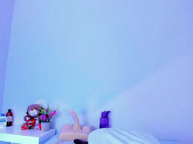 لقطات البث EmmaRogerss