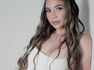 دردشة الفيديو المثيرة EmmaZane