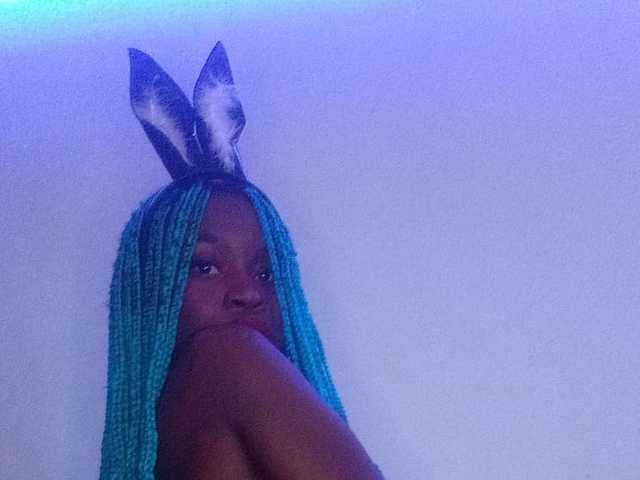 صورة الملف الشخصي emmilyhott