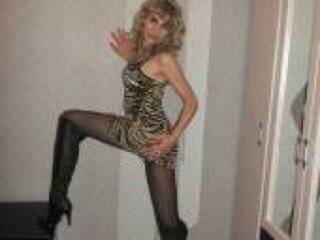 دردشة الفيديو المثيرة emmlianna