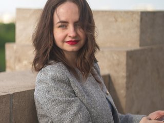 دردشة الفيديو المثيرة YourLustfulEmmy