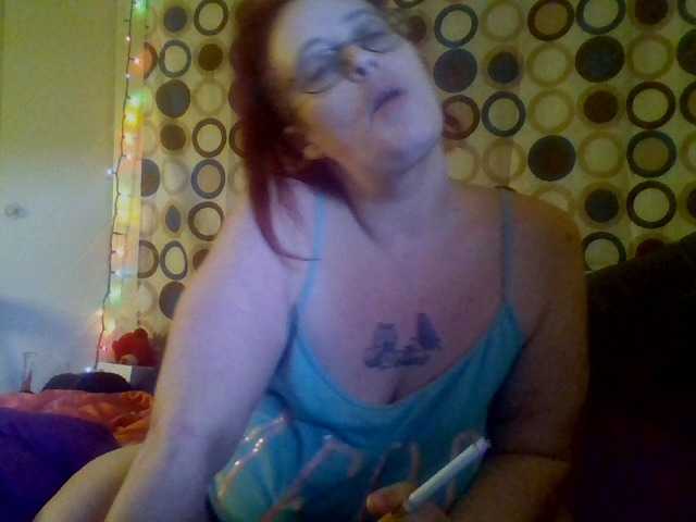 الصور EmpressWillow Happy Friday I’m back. #bbw #goddess #kink #submissive #tits #ass #pussy #smoking #bellylove #sph #mommy #edging #findom #feet #tease #daddy #c2c #findom #paypig catch my vibe