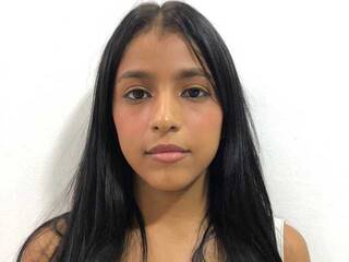 دردشة الفيديو المثيرة emyll01