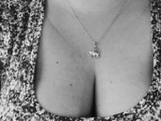 دردشة الفيديو المثيرة erikax