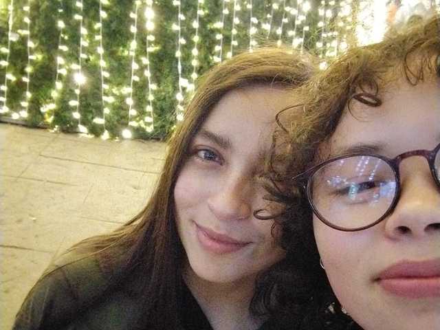 صورة الملف الشخصي Esmerraldaa-mia