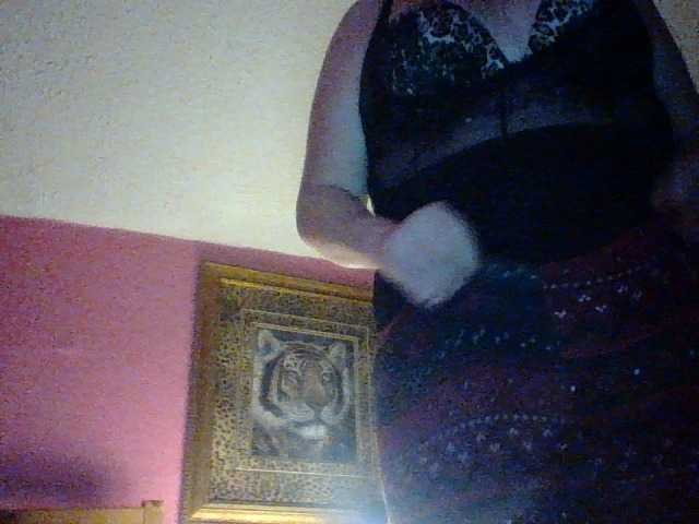 لقطات البث Essence83