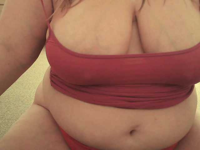 الصور Europeankitty Show boobs when my goal is reached :) #chubby #bbw #bigboobs #new #milf